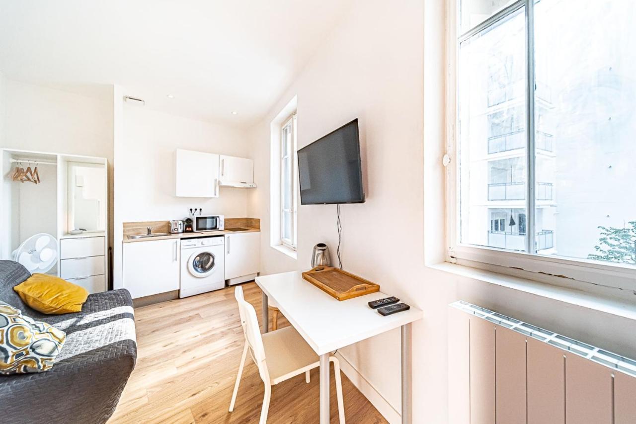 Le Debourg - Studio Tout Proche Metro B Lyon Exteriér fotografie